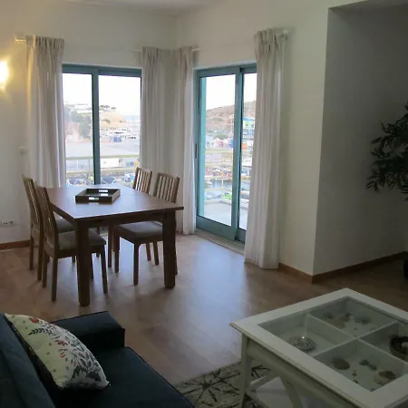 Amm Seaview Marina Apartamento *